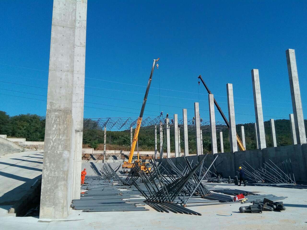 百色威海搅拌站网架